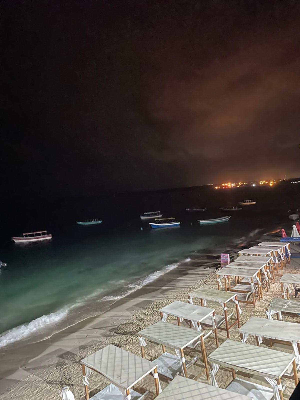 Отель Mandala Beach Club Плая-Бланка Экстерьер фото